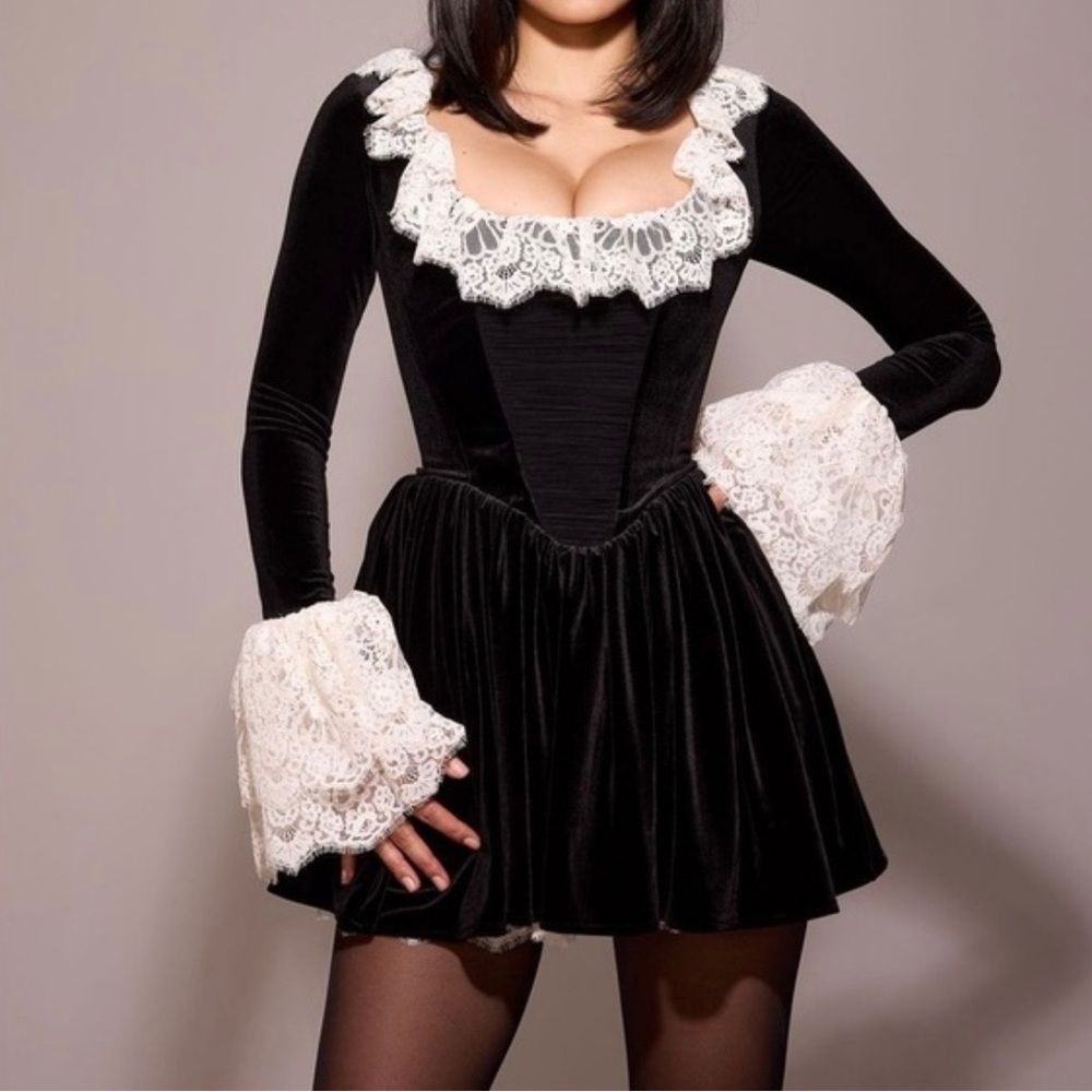 House of CB Czarina Black velvet lace trimmed mini dress - Picture 3 of 16